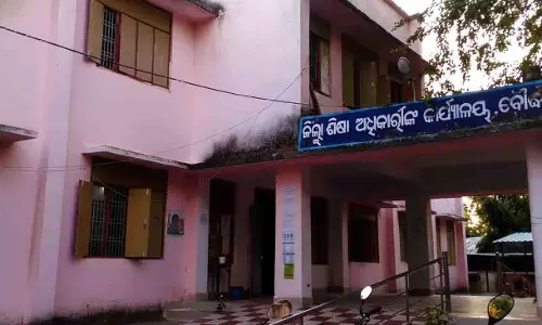 Odisha के बौध में 10 शिक्षकों को कारण बताओ नोटिस, वेतन रुका