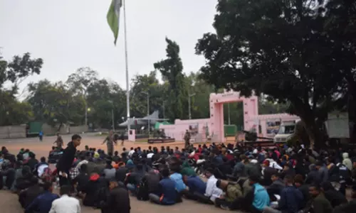 नागालैंड भर्ती रैली: 10 राज्यों/UTs से आए उम्मीदवारों की बड़ी संख्या नागालैंड भर्ती रैली: 10 राज्यों/UTs से आए उम्मीदवारों की बड़ी संख्या