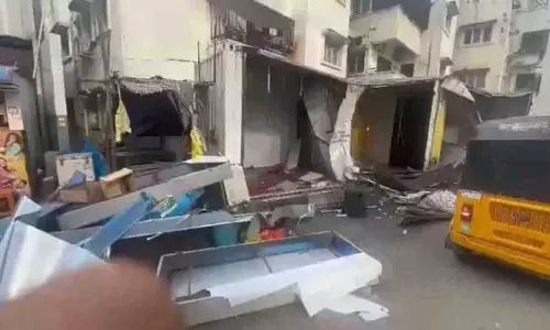 Hyderabad में हाइड्रा डिमोलिशन ड्राइव ने अतिक्रमण हटाया