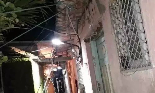 Mumbai: कोलाबा में बीएमसी स्ट्रीट इल्यूमिनेशन प्रोजेक्ट