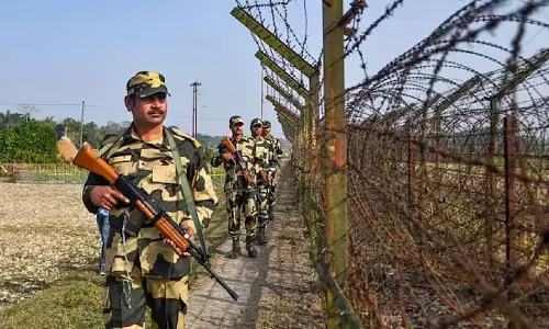 नादिया बॉर्डर पर BSF ने बांग्लादेशी तस्कर को गोली मारी