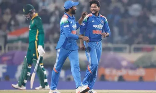 वनडे में 17 रन से जीती भारतीय टीम, लड़कर हारी दक्षिण अफ्रीका वनडे में 17 रन से जीती भारतीय टीम, लड़कर हारी दक्षिण अफ्रीका