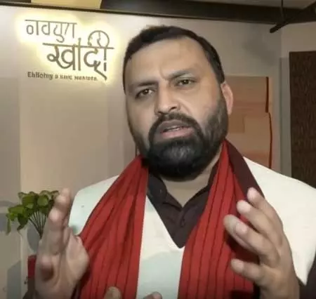 पीएम मोदी की ब्रांडिंग पावर से खादी को मिली नई पहचान : केवीआईसी चेयरमैन पीएम मोदी की ब्रांडिंग पावर से खादी को मिली नई पहचान : केवीआईसी चेयरमैन