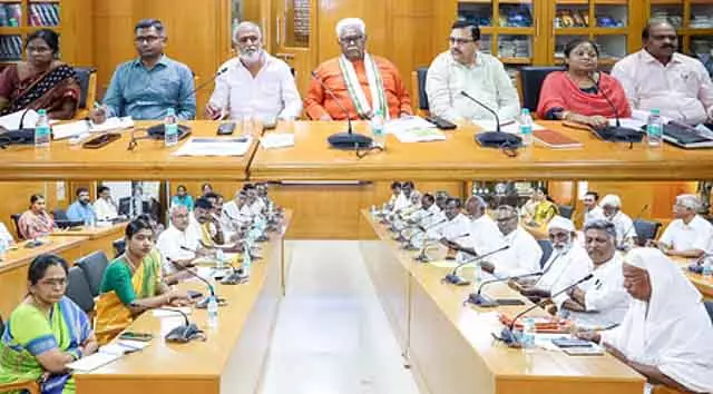 जनवरी के आखिर में वल्लालर इंटरनेशनल कॉन्फ्रेंस होगी: Minister P.K. Sekhar Babu जनवरी के आखिर में वल्लालर इंटरनेशनल कॉन्फ्रेंस होगी: Minister P.K. Sekhar Babu