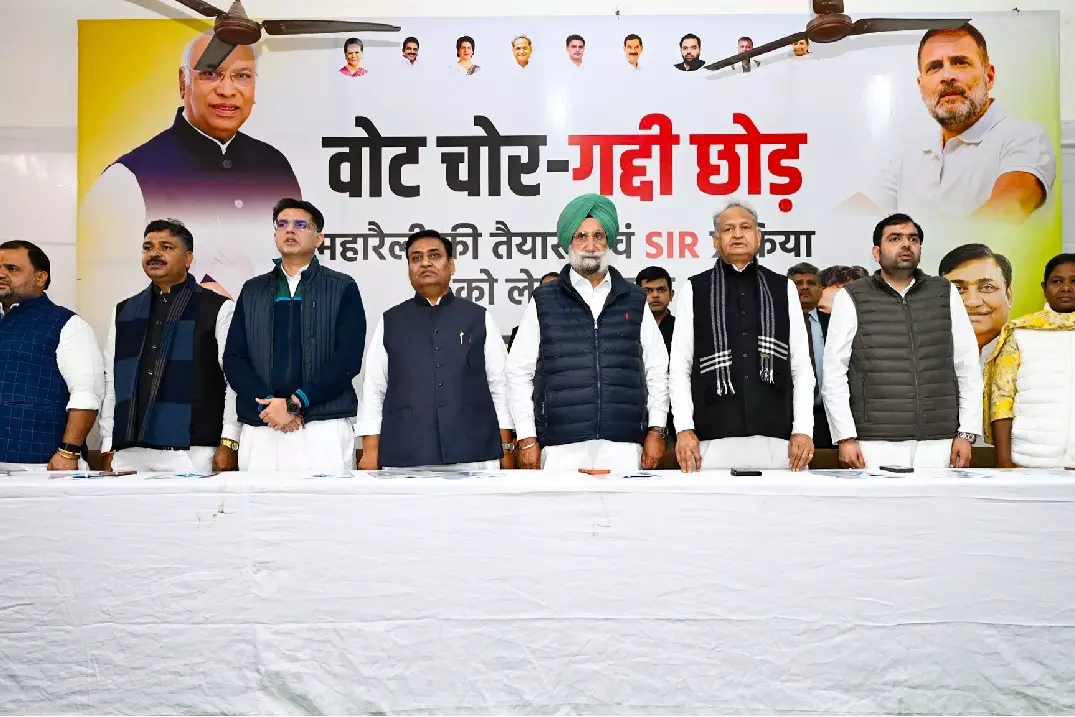 SIR पर चिंता: पायलट ने कहा, गरीबों का वोट देने का हक खतरे में SIR पर चिंता: पायलट ने कहा, गरीबों का वोट देने का हक खतरे में