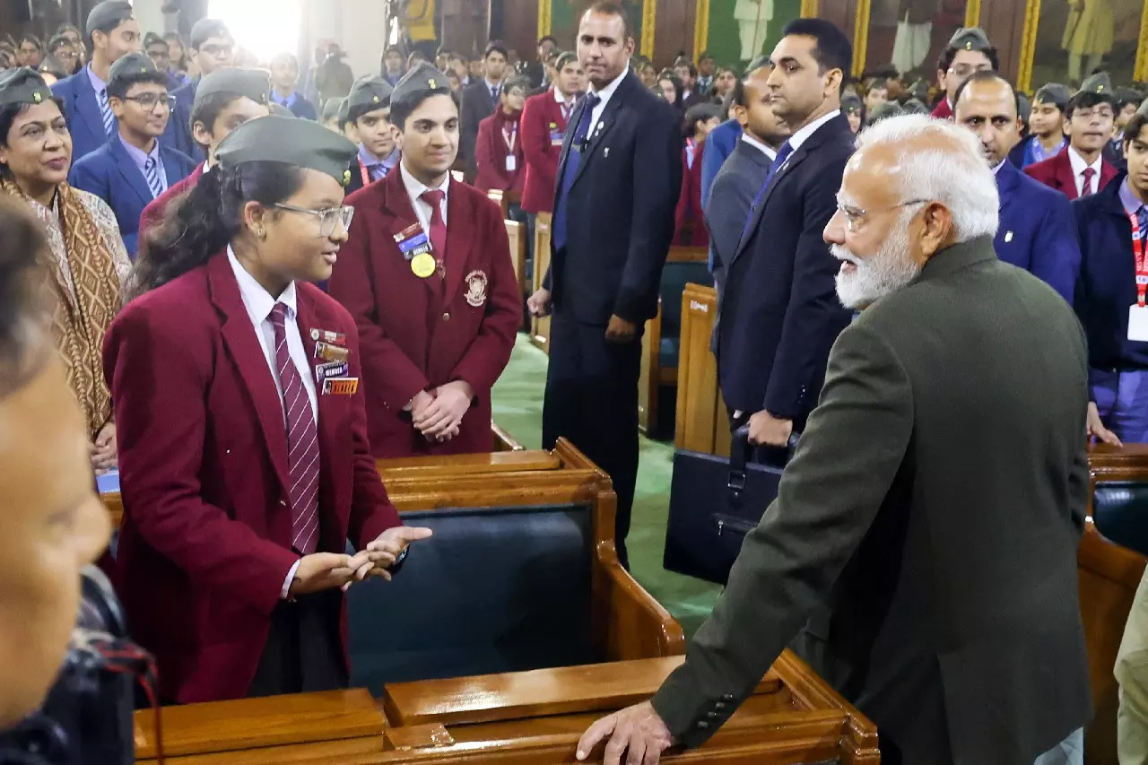 Mann Ki Baat: पीएम मोदी ने जेन-जेड को विकसित भारत की सबसे बड़ी ताकत बताया Mann Ki Baat: पीएम मोदी ने जेन-जेड को विकसित भारत की सबसे बड़ी ताकत बताया