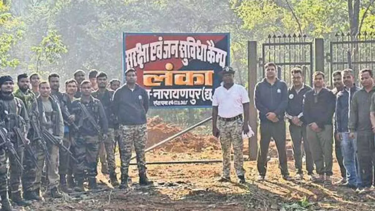 लंका तक पक्की सड़क बनाई गई, फोर्स का योगदान रहा अहम लंका तक पक्की सड़क बनाई गई, फोर्स का योगदान रहा अहम