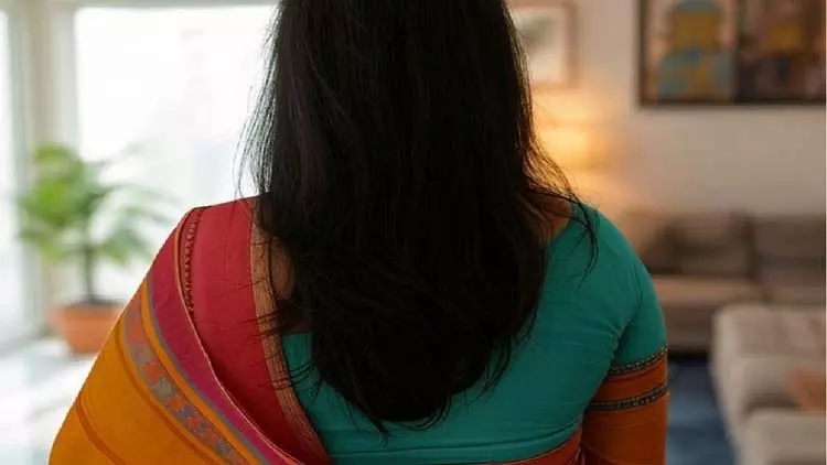 झगड़े के चलते महिला ने पति की हत्या कर दी, पेट में चाकू घोंप दिया झगड़े के चलते महिला ने पति की हत्या कर दी, पेट में चाकू घोंप दिया