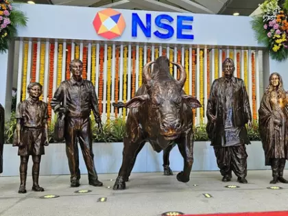 NSE-BSE ने एमटीएनएल पर 5.42 लाख रुपये का जुर्माना लगाया NSE-BSE ने एमटीएनएल पर 5.42 लाख रुपये का जुर्माना लगाया