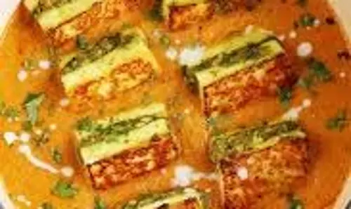 Paneer Posto Recipe: कुछ अलग और स्वादिष्ट खाने का कर रहा है दिल, तो ट्राई करें पनीर पोस्तो