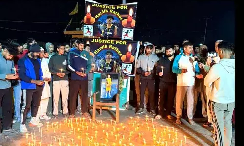 Rohtak लखन माजरा गांव में हार्दिक की याद में कैंडल मार्च निकाला गया Rohtak लखन माजरा गांव में हार्दिक की याद में कैंडल मार्च निकाला गया