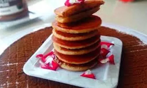 Eggless Apple Pancake : मीठे में कुछ हेल्दी ट्राइ करें एगलेस एप्पल पैनकेक रेसिपी Eggless Apple Pancake : मीठे में कुछ हेल्दी ट्राइ करें एगलेस एप्पल पैनकेक रेसिपी