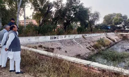 Adampur के लोग बुनियादी सुविधाओं के अभाव में परेशान हैं: MLA