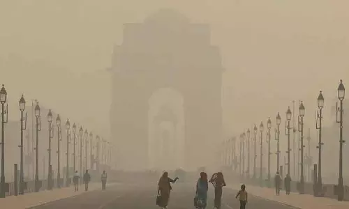 Delhi : न्यूनतम तापमान सामान्य से नीचे; हवा की गुणवत्ता खराब हुई