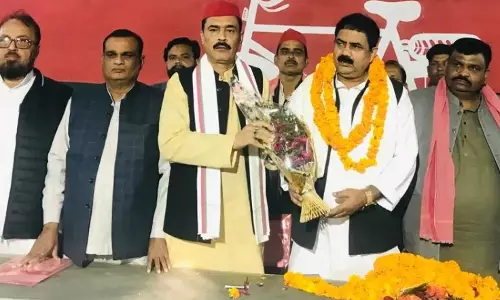 Shahjahanpur: विधायक अता उर रहमान का दौरा शाहजहांपुर, दिए अहम आदेश Shahjahanpur: विधायक अता उर रहमान का दौरा शाहजहांपुर, दिए अहम आदेश