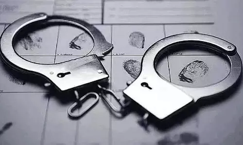 UP देवरिया में युवक पर हमला, थूक चाटने के लिए मजबूर किया गया; 1 हिरासत में लिया गया