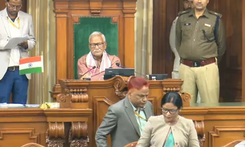 बिहार विधानसभा में नवनिर्वाचित विधायकों को दिलाई गई शपथ