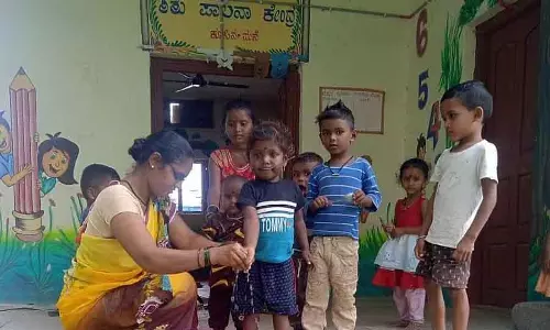 नरेगा के तहत मानदेय रोकने का केंद्र का आदेश: बच्चों की देखभाल करने वालों को मुश्किलों का सामना करना पड़ रहा