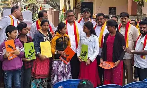 Ramnagar : देश और उसकी भाषा बनाने वालों को याद रखने की सलाह
