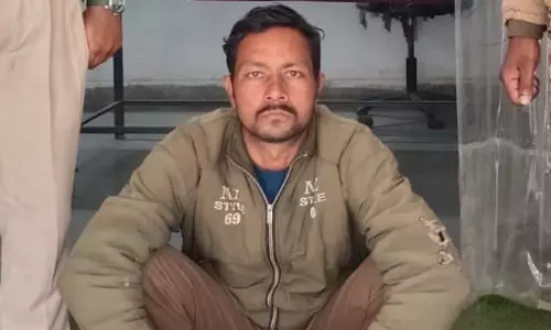 बीट गार्ड ने की अपनी पत्नी की हत्या, घरेलू विवाद में कर दिया खून बीट गार्ड ने की अपनी पत्नी की हत्या, घरेलू विवाद में कर दिया खून