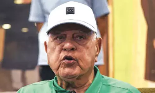 Dr. Farooq ने पार्टी सांसदों से राज्य दर्जा बहाल करने को प्राथमिकता देने को कहा