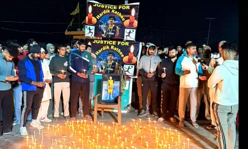 Haryana : लखन माजरा गांव में हार्दिक की याद में कैंडल मार्च निकाला गया Haryana : लखन माजरा गांव में हार्दिक की याद में कैंडल मार्च निकाला गया