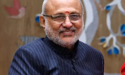 Haryana : उप राष्ट्रपति ने कहा कि गीता में धर्म के साथ काम करने के आह्वान को आत्मसात करें