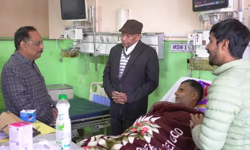 Himachal: मुख्य सचिव ने टांडा मेडिकल कॉलेज के कामकाज की समीक्षा की