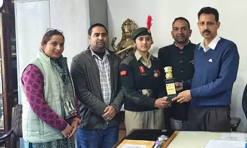 मंडी कॉलेज के NCC कैडेट ने माउंट बीसी रॉय पर राष्ट्रीय ध्वज फहराया