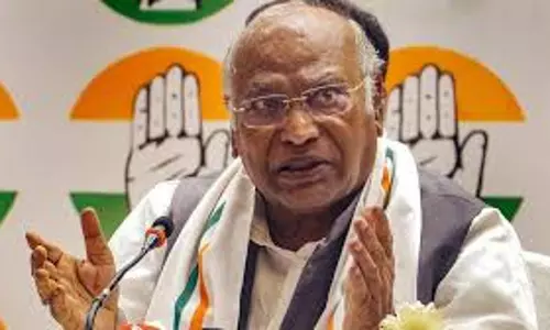 New Delhi: खरगे का बयान चर्चा में, धनखड़ का नाम लेकर कही महत्वपूर्ण बात