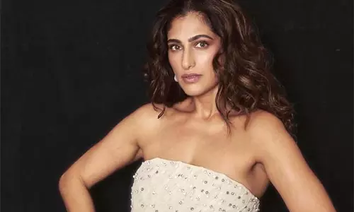 Kubbra Sait ने एक्टिंग में इमोशनल कमज़ोरी पर खुलकर बात की Kubbra Sait ने एक्टिंग में इमोशनल कमज़ोरी पर खुलकर बात की