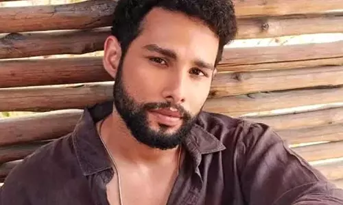 Siddhant Chaturvedi ने हिंदी सिनेमा पर खुलकर बात की Siddhant Chaturvedi ने हिंदी सिनेमा पर खुलकर बात की