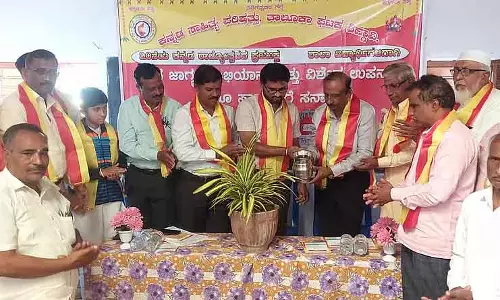 टेक्स्ट-बेस्ड रीडिंग हैबिट ज़रूरी है: तहसीलदार यल्लप्पा गोनेनवारा