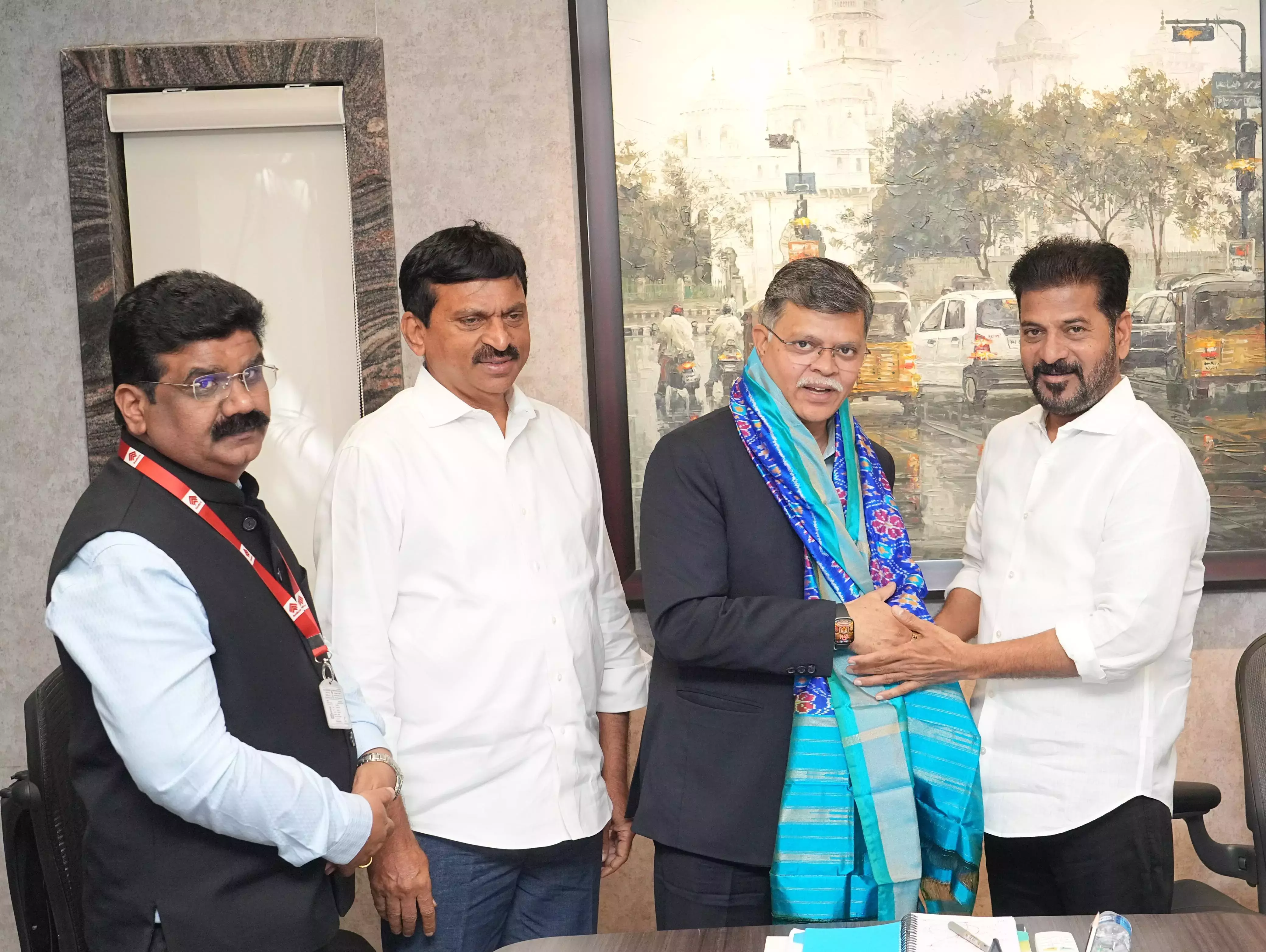Telangana : रेवंत रेड्डी ने हुडको से कम ब्याज दरों पर लोन देने का आग्रह किया