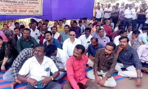 गेस्ट टीचर्स की हालत खराब: स्टूडेंट्स को भी दिक्कतें
