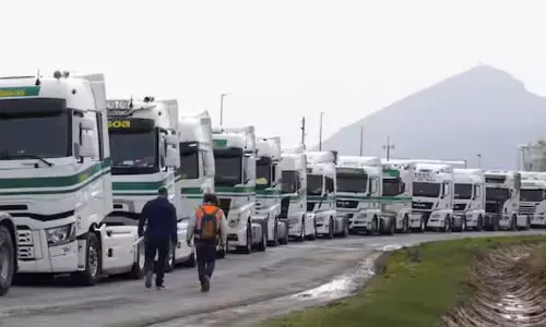 New Zealand में 459 भारतीय ट्रक ड्राइवरों के लाइसेंस क्यों रद्द हुए? New Zealand में 459 भारतीय ट्रक ड्राइवरों के लाइसेंस क्यों रद्द हुए?