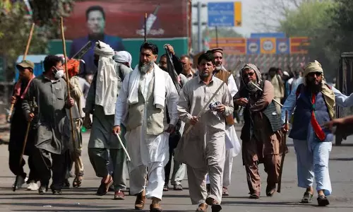 Pakistan खैबर पख्तूनख्वा में गवर्नर शासन लगाने पर विचार कर रहा