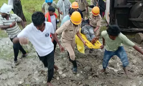 लगातार तकनीकी खराबी: पुरानी बसों से दुर्घटनाएं हो रही है