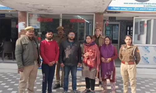 5 लाख की डील! मंदिर के पास से चोरी हुआ महिला भिखारी का बेटा, जानिए पुलिस को कैसे मिली सफलता 5 लाख की डील! मंदिर के पास से चोरी हुआ महिला भिखारी का बेटा, जानिए पुलिस को कैसे मिली सफलता