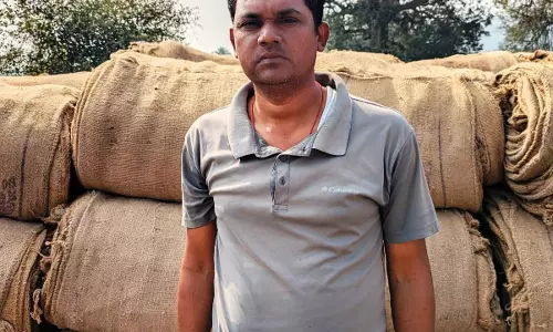 तुहर टोकन ऐप और 3100 समर्थन मूल्य से बढ़ा किसानों का आत्मविश्वास तुहर टोकन ऐप और 3100 समर्थन मूल्य से बढ़ा किसानों का आत्मविश्वास