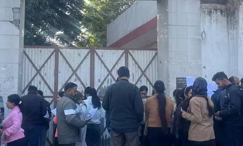 PSSSB एग्जाम सेंटर पर गलत नेमप्लेट से कैंडिडेट्स में कन्फ्यूजन पैदा हुआ
