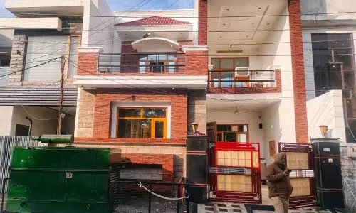 Ludhiana: शादी का जश्न मातम में बदल गया, दो ग्रुप्स में झड़प के दौरान फायरिंग Ludhiana: शादी का जश्न मातम में बदल गया, दो ग्रुप्स में झड़प के दौरान फायरिंग
