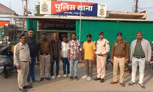 BREAKING: रायपुर में लूट की वारदात का खुलासा, 4 आरोपी गिरफ्तार BREAKING: रायपुर में लूट की वारदात का खुलासा, 4 आरोपी गिरफ्तार