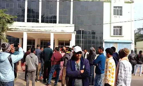 ओडिशा के क्योंझर में ‘मेडिकल लापरवाही’ के कारण गर्भवती महिला की मौत ओडिशा के क्योंझर में ‘मेडिकल लापरवाही’ के कारण गर्भवती महिला की मौत
