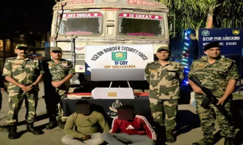 BSF का बड़ा हाथ: सीमा पर 3.02 करोड़ रुपये का सोना जब्त, दो तस्कर गिरफ्तार
