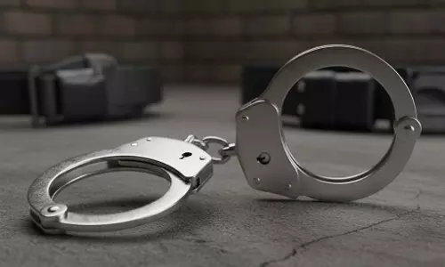 Mobile चोरी करने वाले गिरोह का भंडाफोड़, 3 शातिर आरोपी गिरफ्तार Mobile चोरी करने वाले गिरोह का भंडाफोड़, 3 शातिर आरोपी गिरफ्तार