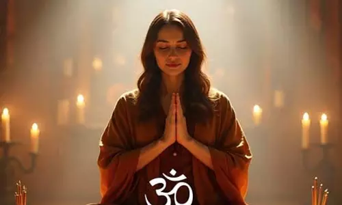 ऊं सिर्फ एक मंत्र नहीं, मन की शांति और ऊर्जा का सबसे सरल उपाय ऊं सिर्फ एक मंत्र नहीं, मन की शांति और ऊर्जा का सबसे सरल उपाय