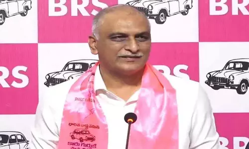 हरीश राव ने Electricity Department में एपी लोगों की नियुक्ति के लिए सीएम रेवंत रेड्डी की आलोचना की हरीश राव ने Electricity Department में एपी लोगों की नियुक्ति के लिए सीएम रेवंत रेड्डी की आलोचना की