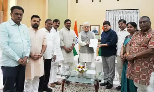 हैदराबाद: भूमि रूपांतरण रोकने के लिए BJP ने राज्यपाल से हस्तक्षेप मांगा हैदराबाद: भूमि रूपांतरण रोकने के लिए BJP ने राज्यपाल से हस्तक्षेप मांगा