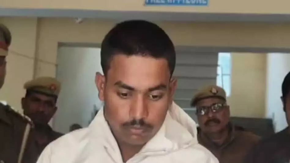बहन की हरकतों से खफा हुआ भाई, मां के साथ मिलकर उतारा मौत के घाट बहन की हरकतों से खफा हुआ भाई, मां के साथ मिलकर उतारा मौत के घाट